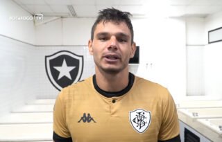 Douglas Borges e Pedro Castro celebram estreia com vitória pelo Botafogo e projetam ‘decisão’ na quarta