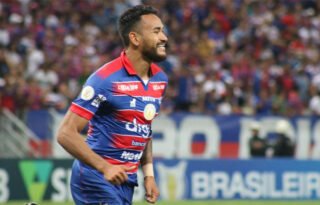 Ex-Fortaleza, Jackson fica livre no mercado e é disputado por Botafogo e Vasco