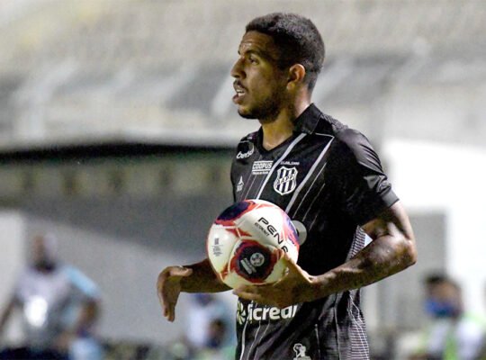 Botafogo entra com recurso em processo movido por lateral ...