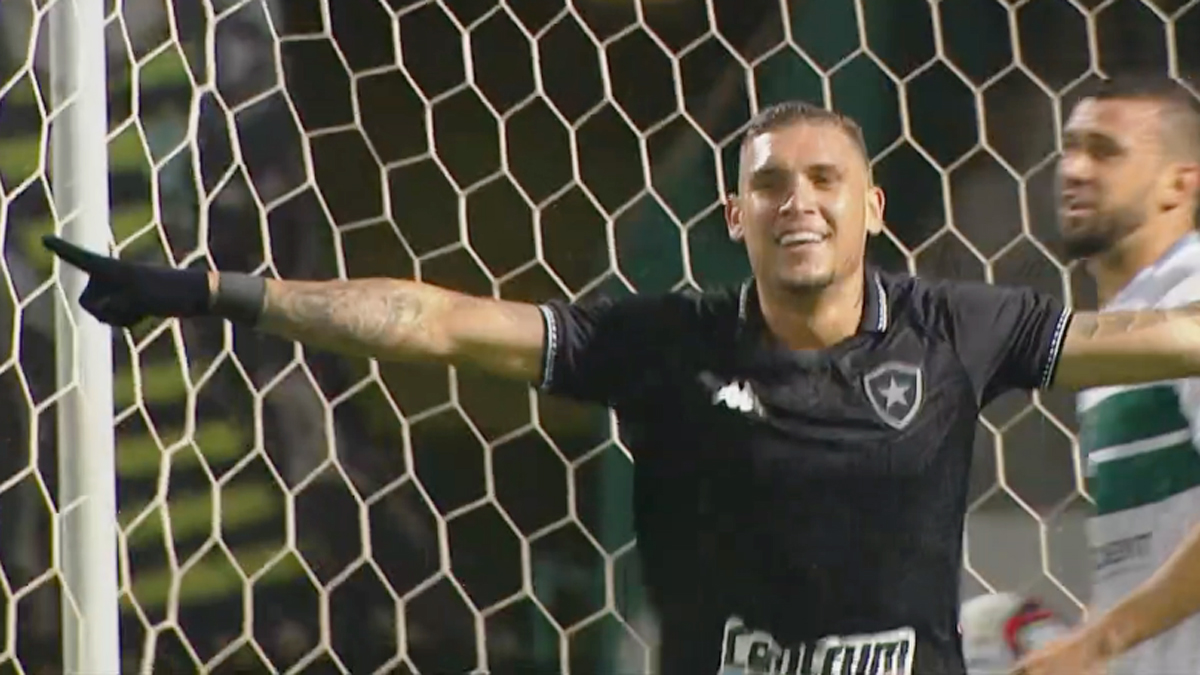 Rafael Navarro em Coritiba x Botafogo | Série B do Campeonato Brasileiro 2021