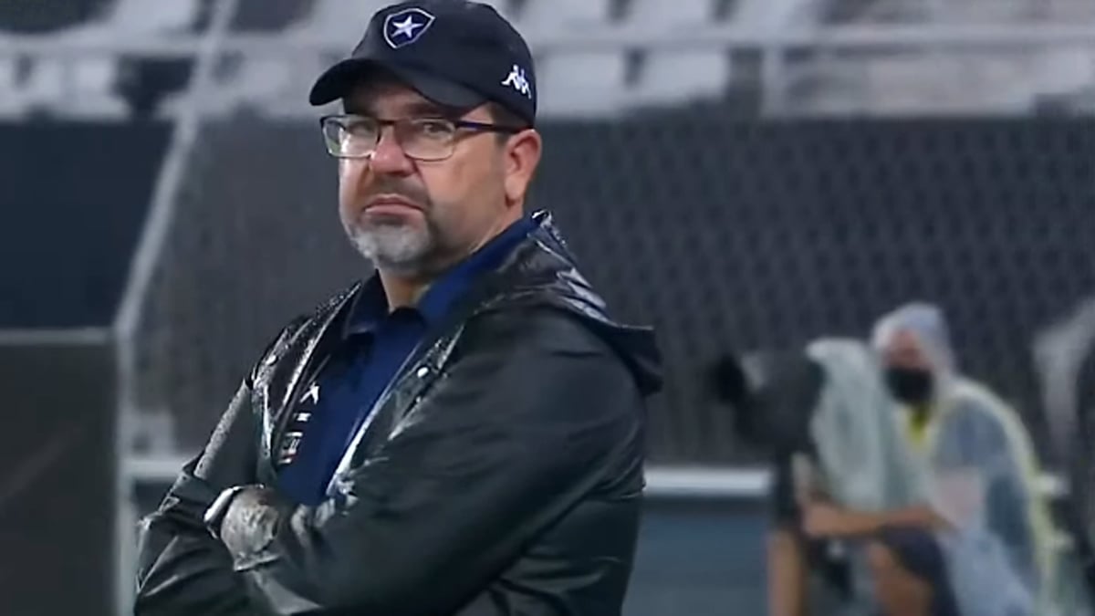 Enderson Moreira em Botafogo x Nova Iguaçu | Campeonato Carioca 2022