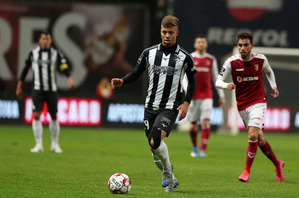 Lucas Fernandes, meia do Portimonense