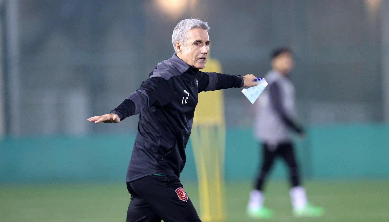 Luís Castro, técnico do Al-Duhail