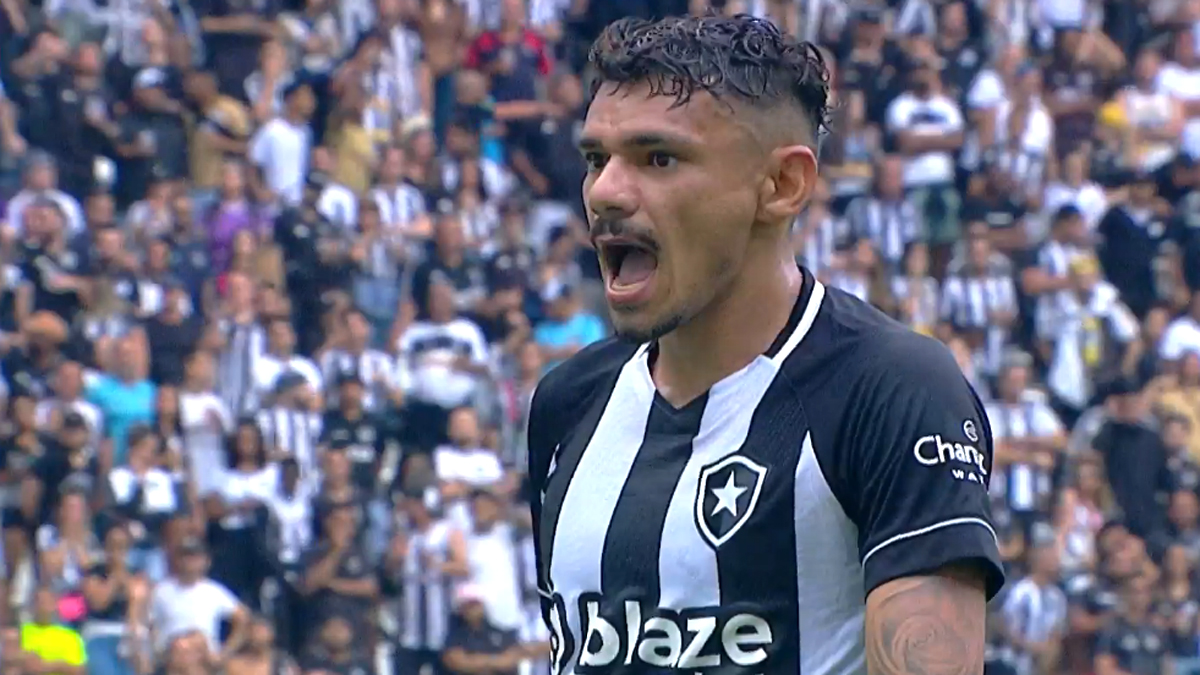 Tiquinho Soares em Botafogo x América-MG | Campeonato Brasileiro 2022