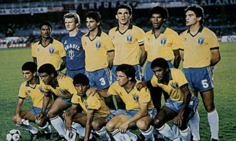 Mauro Galvão com o time campeão de 1989 n a Copa América