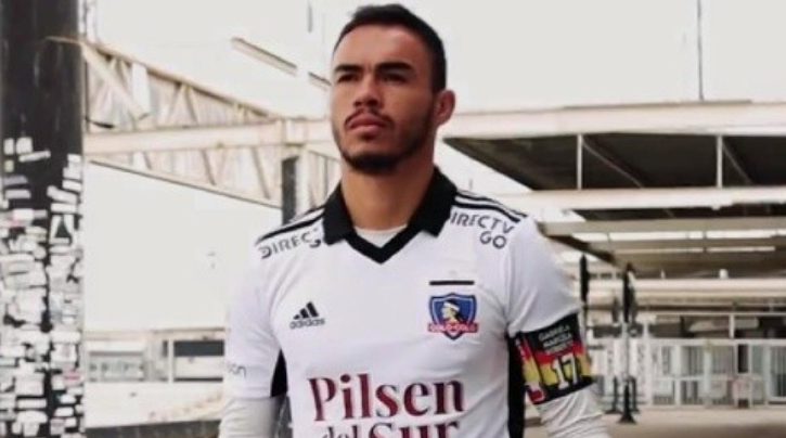 Gabriel Suazo em ação no Colo Colo