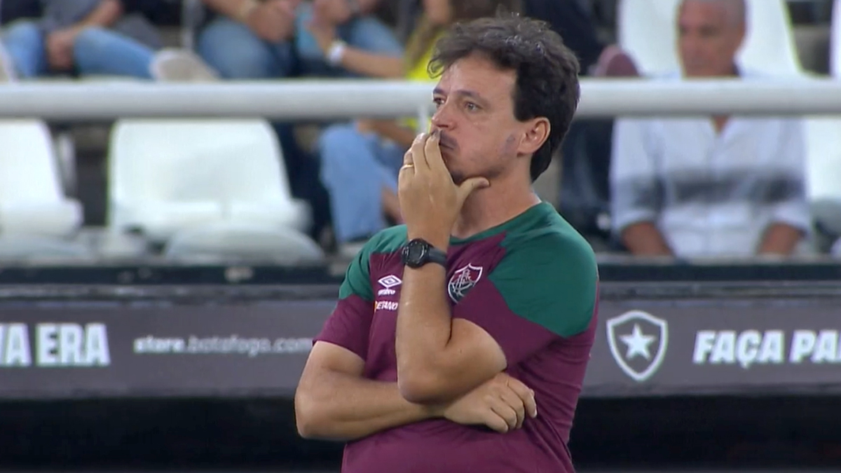 Fernando Diniz em Botafogo x Fluminense | Campeonato Brasileiro 2023