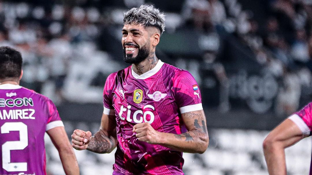 Alexander Barboza, zagueiro do Libertad em 2023