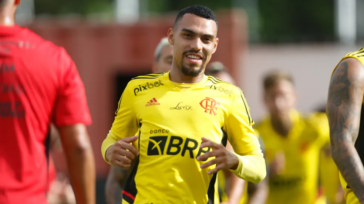 Matheuzinho, lateral-direito do Flamengo em 2023