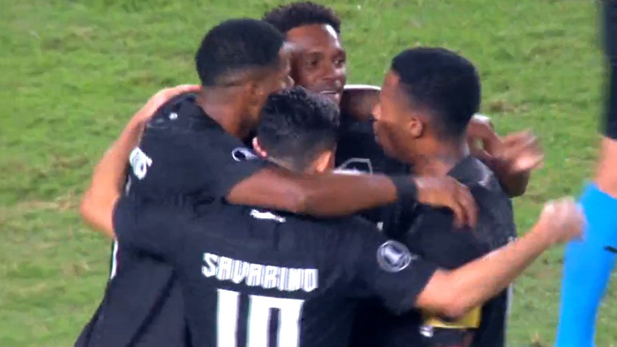 Gol de Jeffinho em Universitario x Botafogo | Copa Libertadores 2024