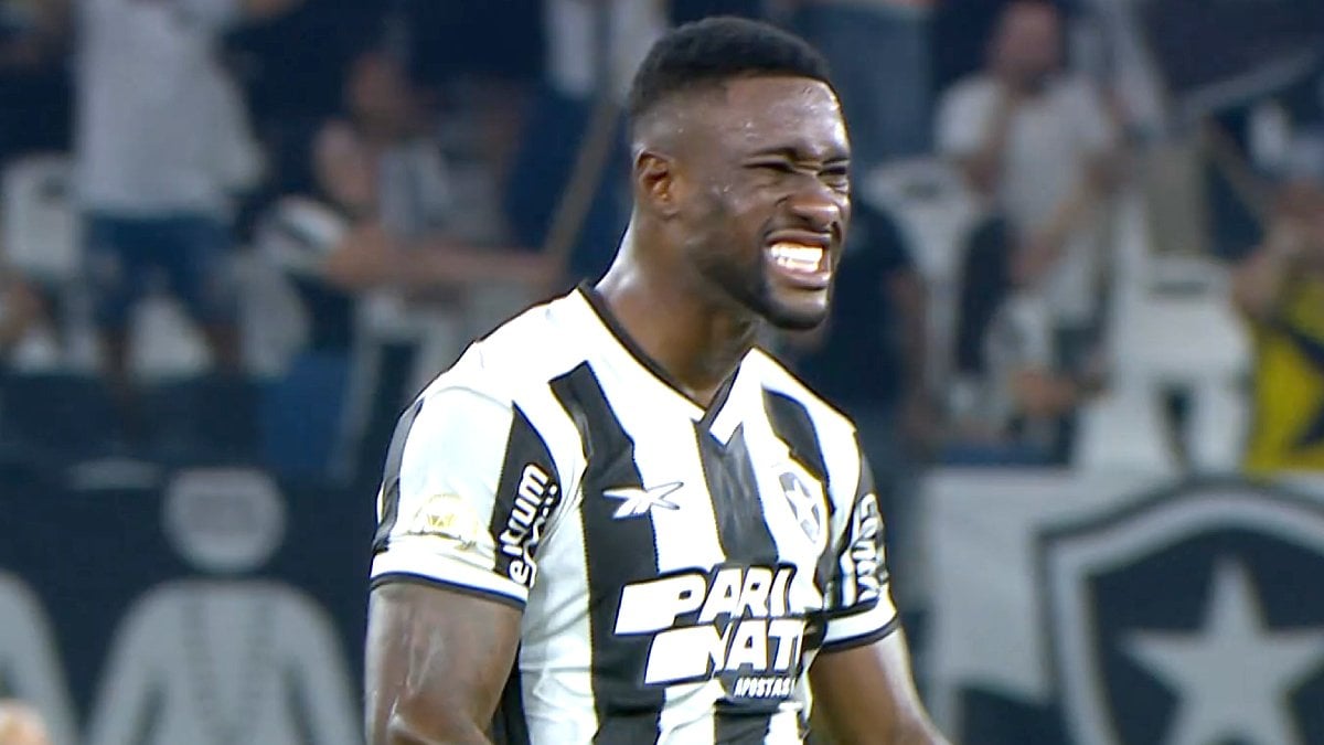 Bastos em Botafogo x Fluminense | Campeonato Brasileiro 2024