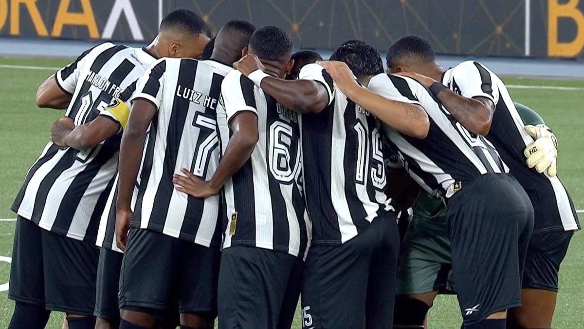 Elenco em Botafogo x Fluminense | Campeonato Brasileiro 2024