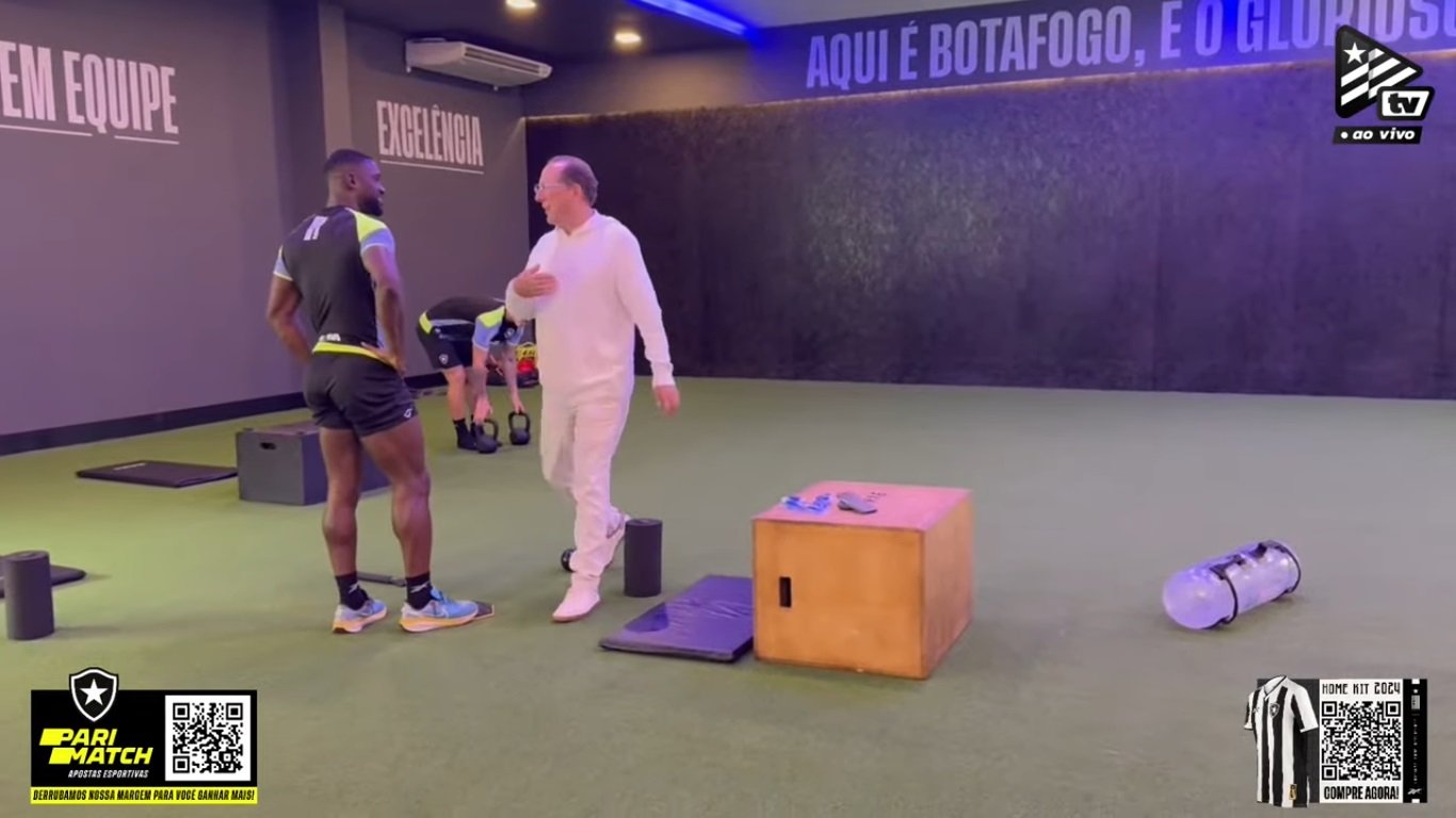 Bastos e John Textor no Núcleo de Saúde e Performance do Botafogo