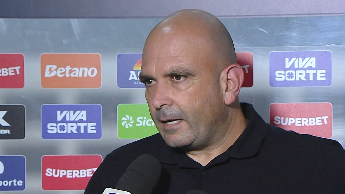 Carlos Leiria em Nova Iguaçu x Botafogo | Campeonato Carioca 2025