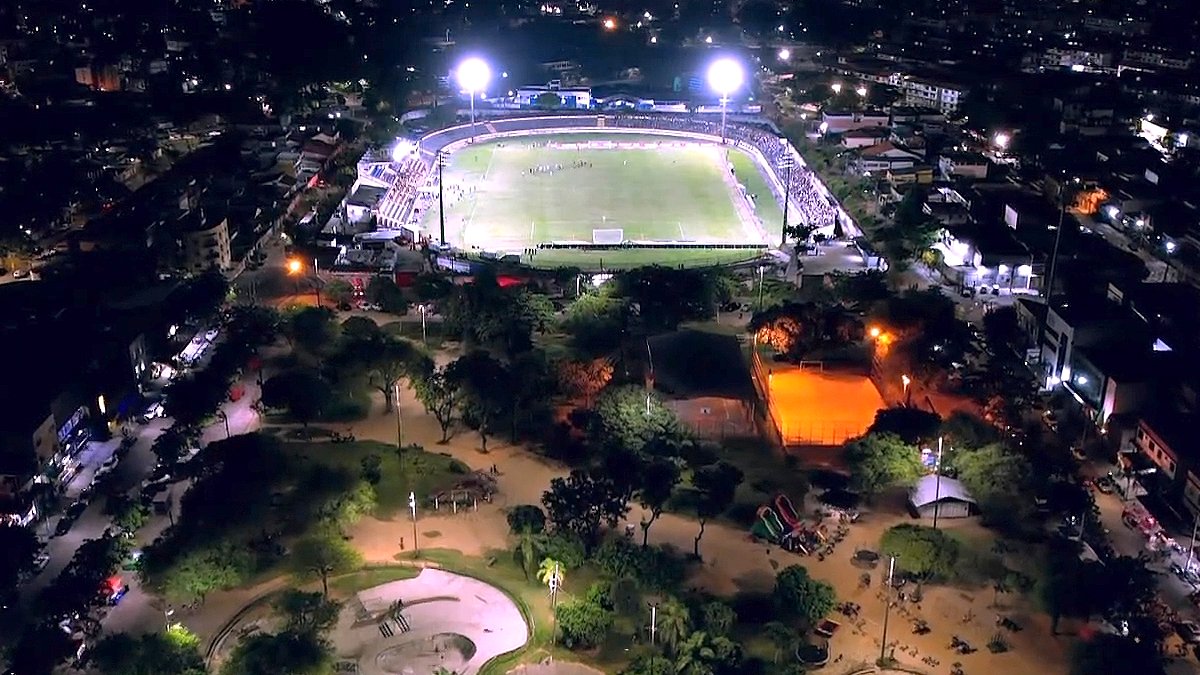 Moça Bonita em Nova Iguaçu x Botafogo | Campeonato Carioca 2025