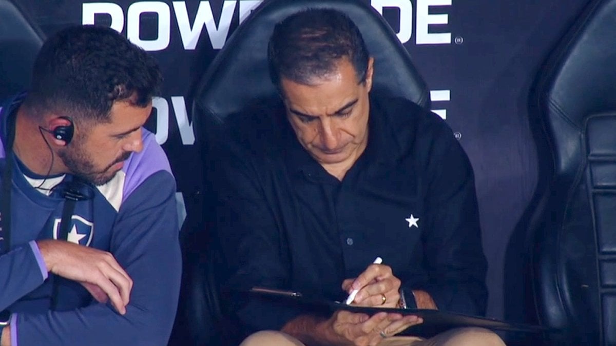 Renato Paiva em Estudiantes x Botafogo | Libertadores 2025