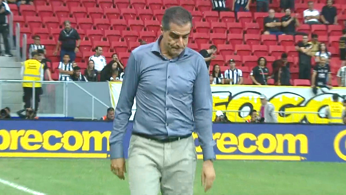 Renato Paiva em Capital-DF x Botafogo | Copa do Brasil 2025