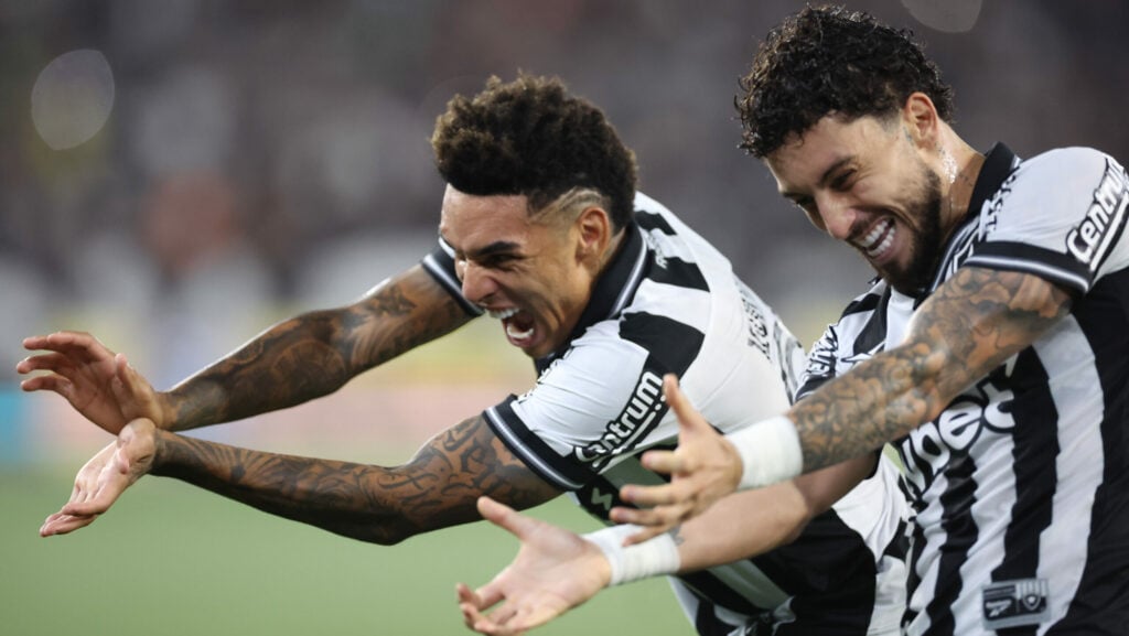 Igor Jesus e Alex Telles em Botafogo x Ceará | Campeonato Brasileiro 2025