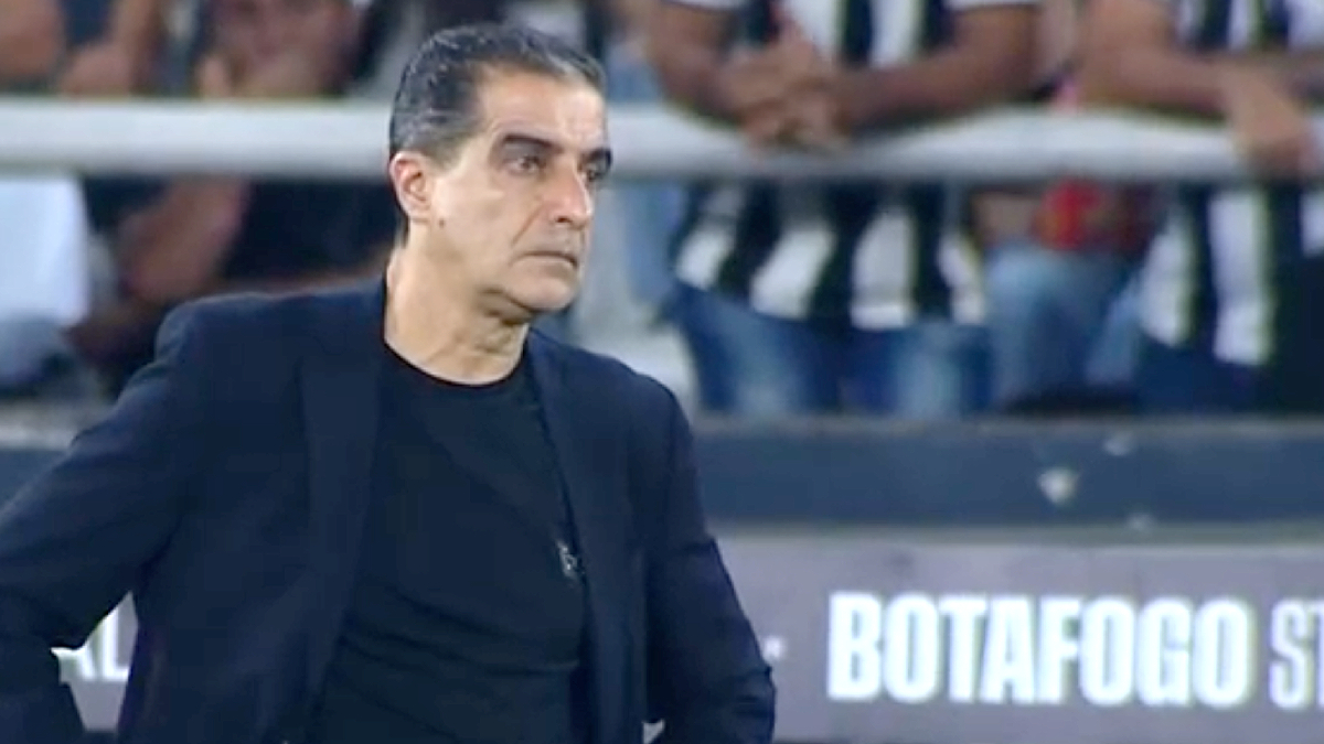 Renato Paiva em Botafogo x Ceará | Campeonato Brasileiro 2025