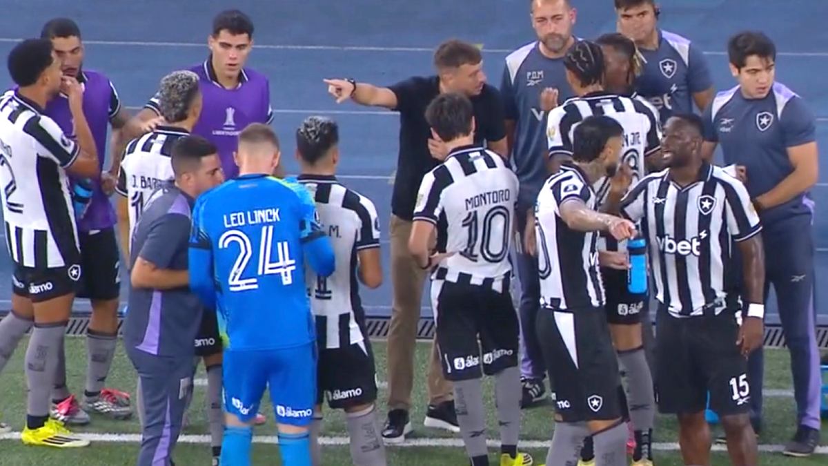 Martín Anselmi e elenco em Botafogo x Barcelona-EQU | Libertadores 2026